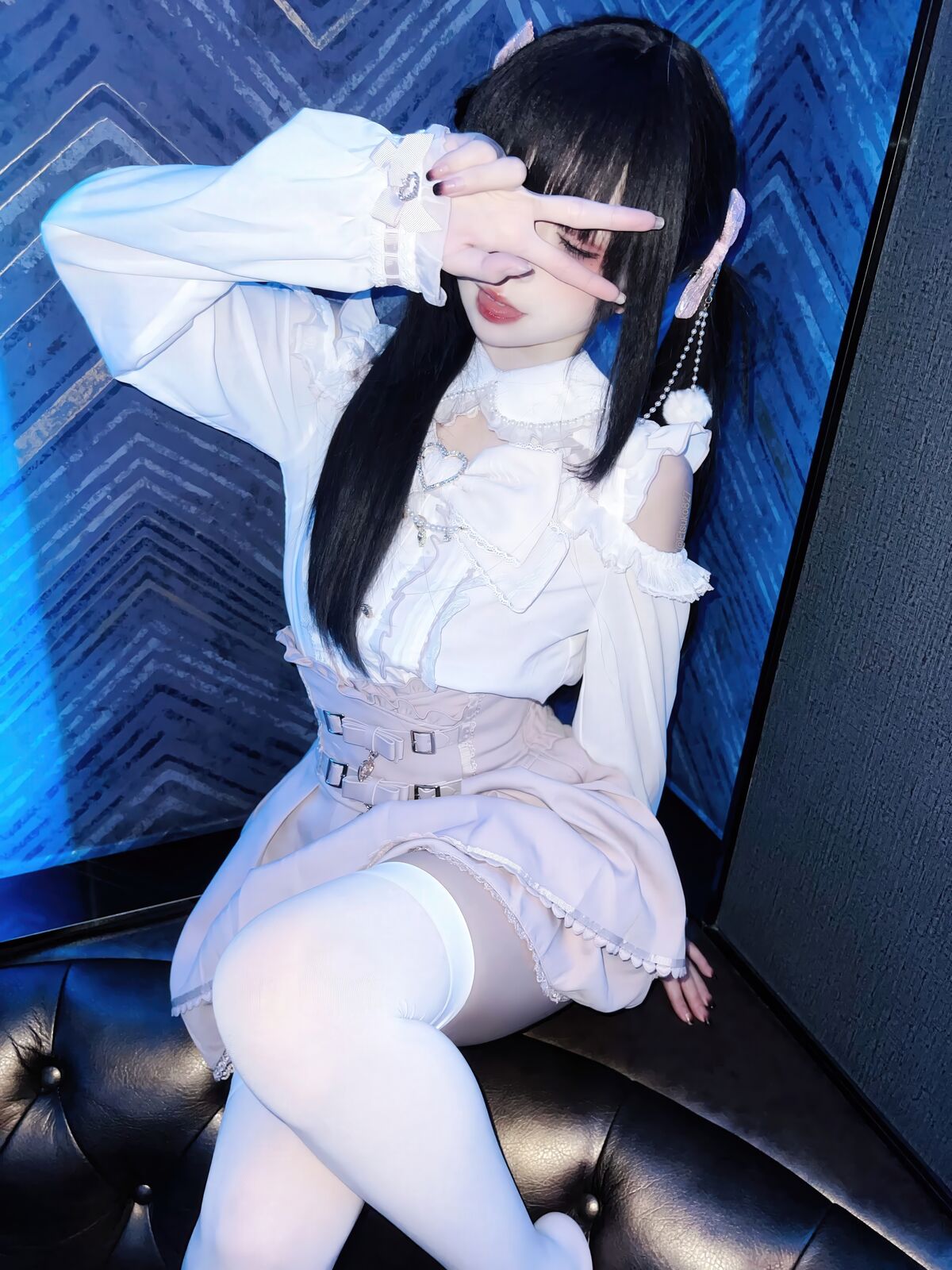 【单套】纸悦：与地雷系女子的ktv约会（45P）  第4张