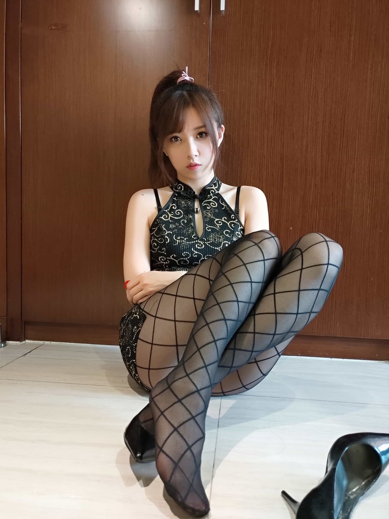 【单套】小女巫露娜黑丝旗服（33张）  第4张