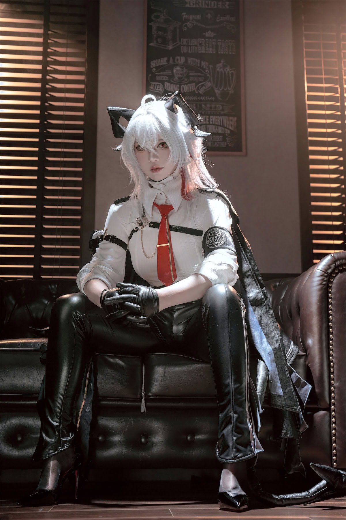 【单套】半半子：鳴潮_讚妮（37张）  第5张